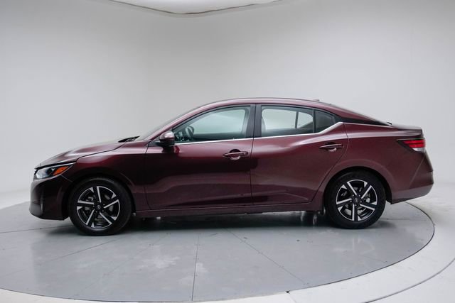 Used 2024 Nissan Sentra SV FWD image 2