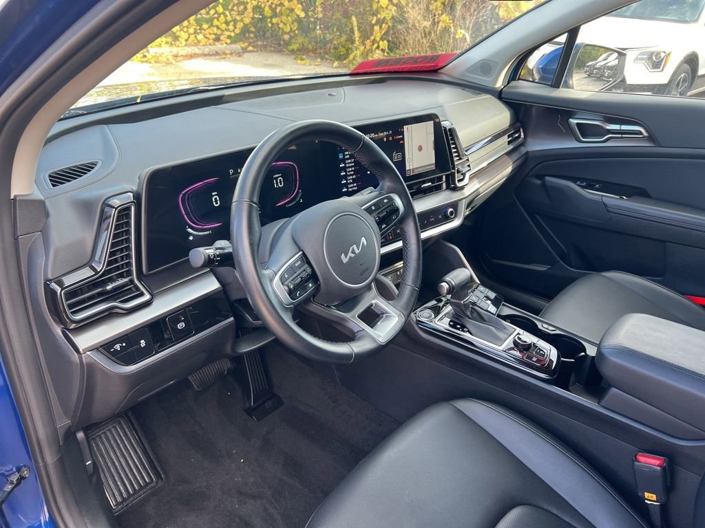 Certified 2025 Kia Sportage EX image 6