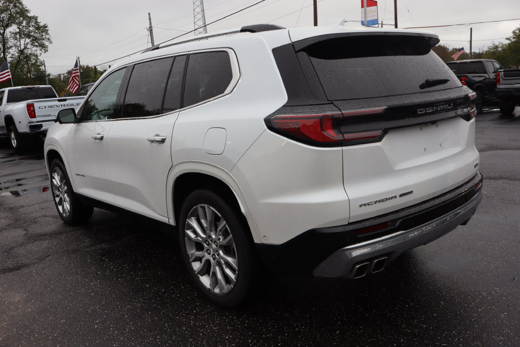Used 2024 GMC Acadia Denali w/ Super Cruise Package AWD/4WD image 3