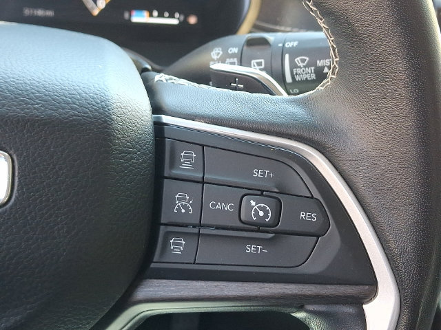 Used 2022 Jeep Grand Cherokee L Limited w/ Luxury Tech Group II AWD/4WD image 25