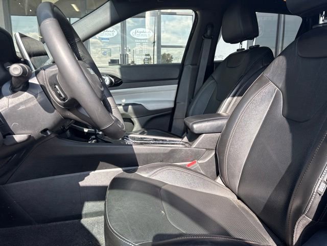 Used 2023 Jeep Compass Limited AWD/4WD image 4