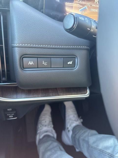 New 2026 Nissan Armada Platinum Reserve image 18