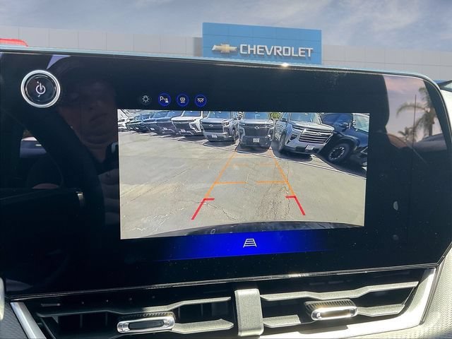 New 2027 Chevrolet Equinox LT w/ Convenience Package II FWD image 7