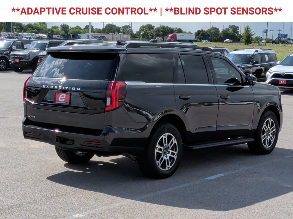 New 2026 Ford Expedition Active RWD image 8