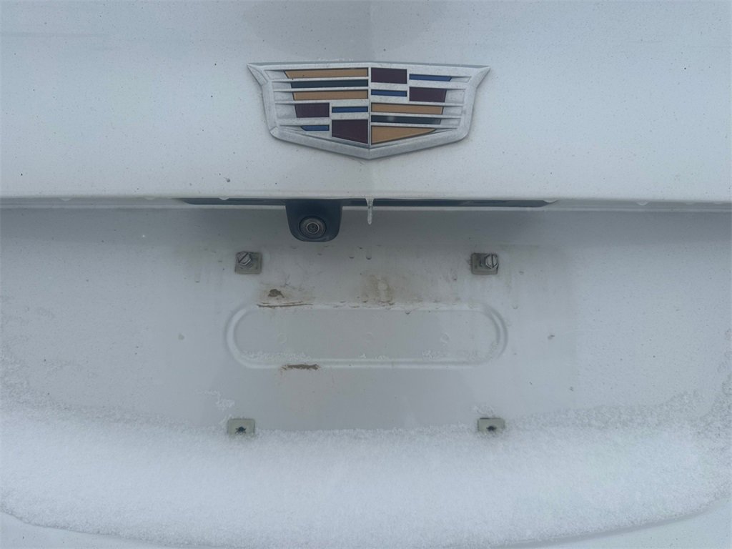 Used 2021 Cadillac XT4 Premium Luxury image 17