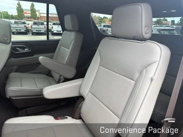 Used 2022 GMC Yukon SLT w/ SLT Premium Package AWD/4WD image 18