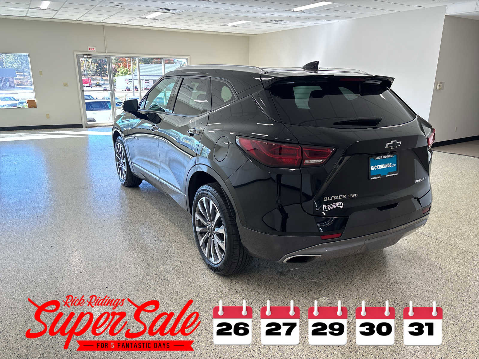 Used 2024 Chevrolet Blazer Premier w/ Enhanced Convenience Package image 8