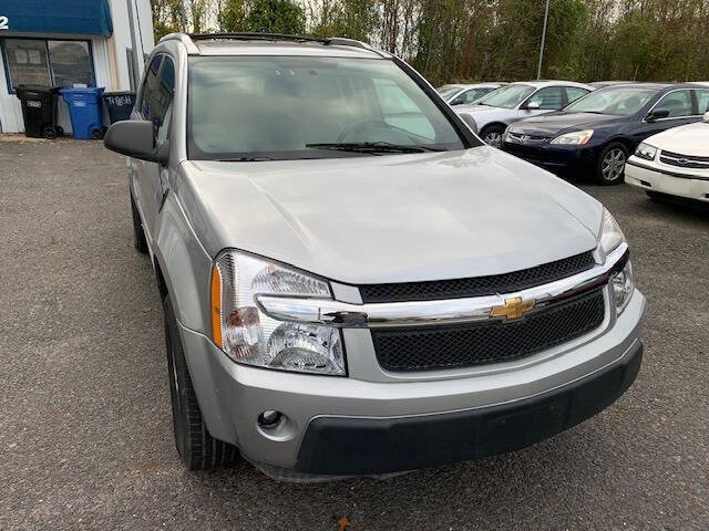Used 2005 Chevrolet Equinox LT w/ Preferred Equipment Group AWD/4WD image 9