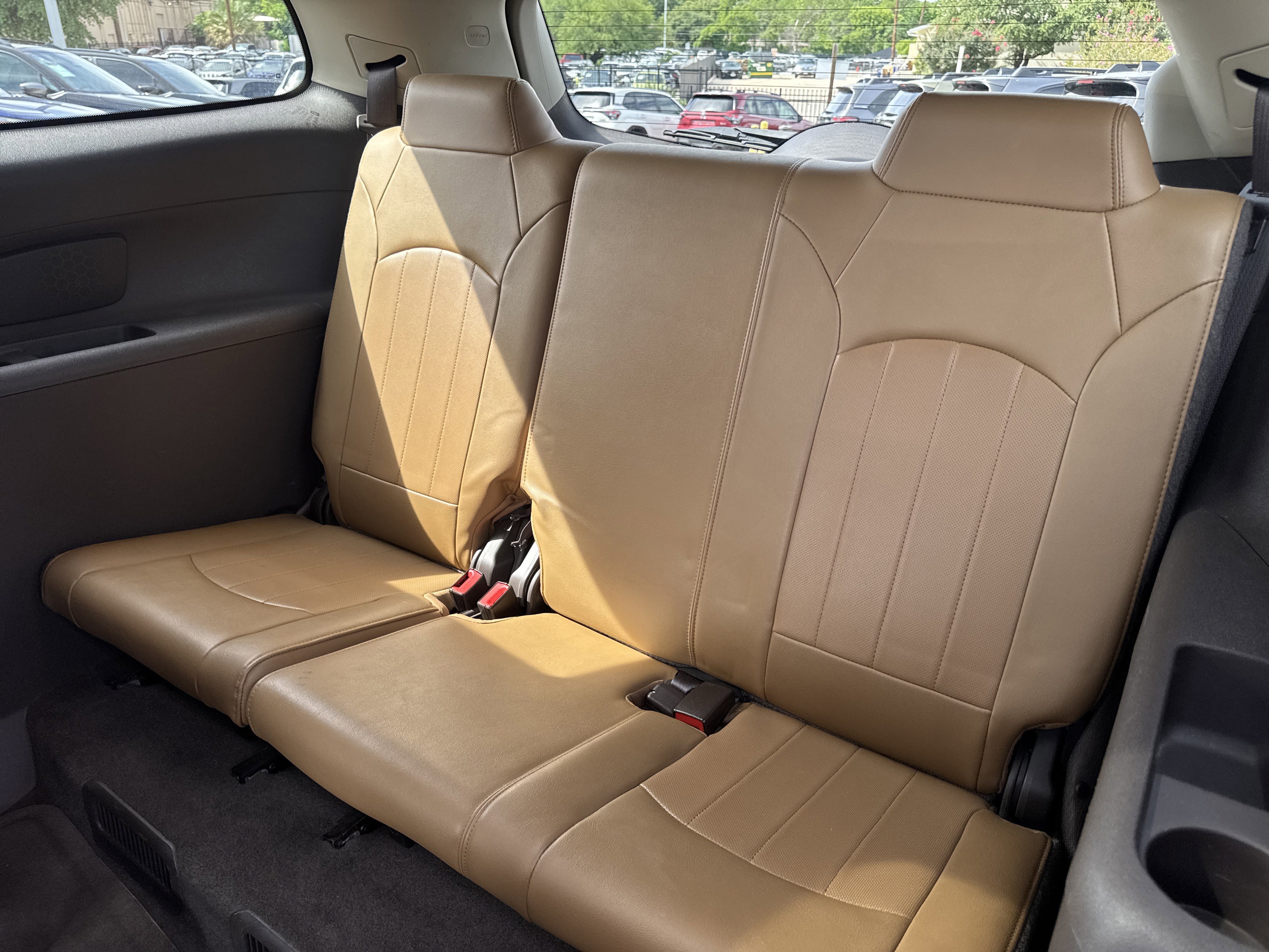 Used 2017 Buick Enclave Premium w/ Experience Buick Package FWD image 37