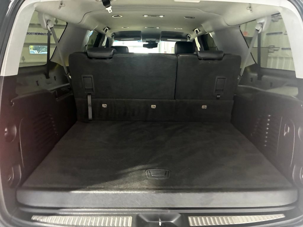 Used 2020 Chevrolet Suburban LT AWD/4WD image 37