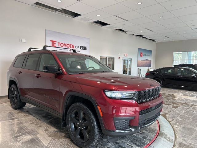 Used 2021 Jeep Grand Cherokee L Laredo image 1