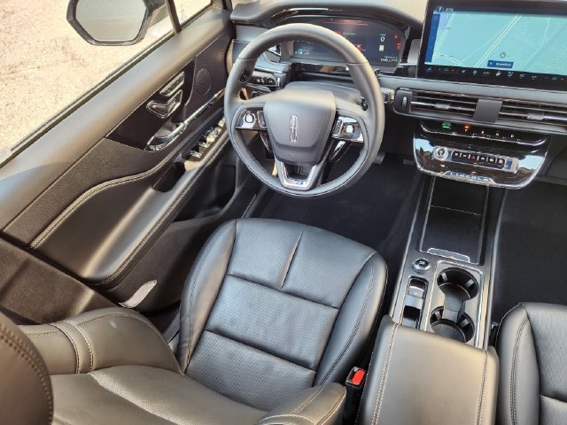 New 2026 Lincoln Corsair Premiere AWD/4WD image 10