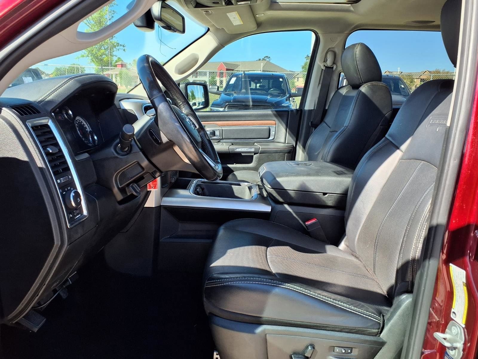 Used 2018 RAM 2500 Laramie w/ Convenience Group AWD/4WD image 18