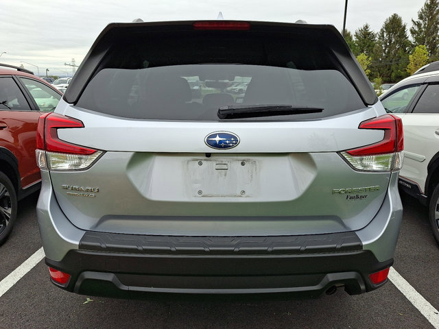 Used 2021 Subaru Forester Premium AWD/4WD image 5