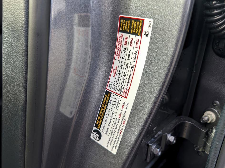 New 2026 INFINITI QX60 Sport image 25