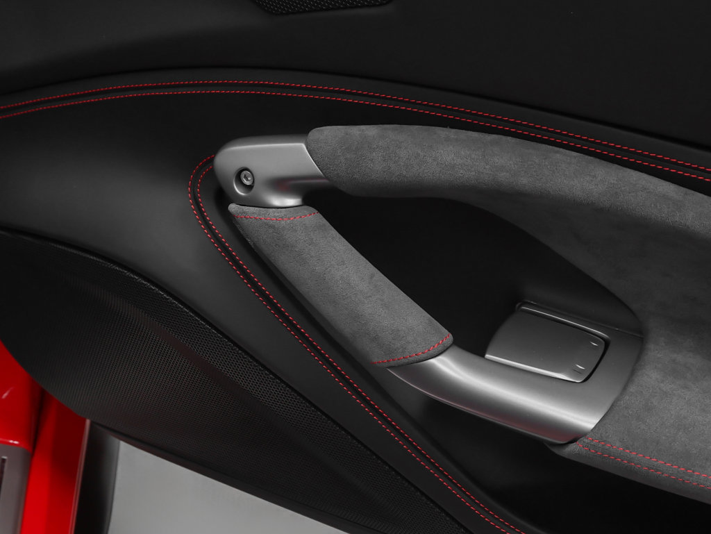 Certified 2023 Ferrari F8 Tributo RWD image 34