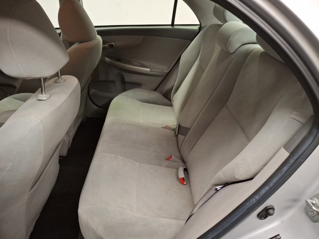 Used 2010 Toyota Corolla LE image 13