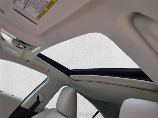 Used 2025 Lexus ES 300h w/ Premium Package FWD image 15