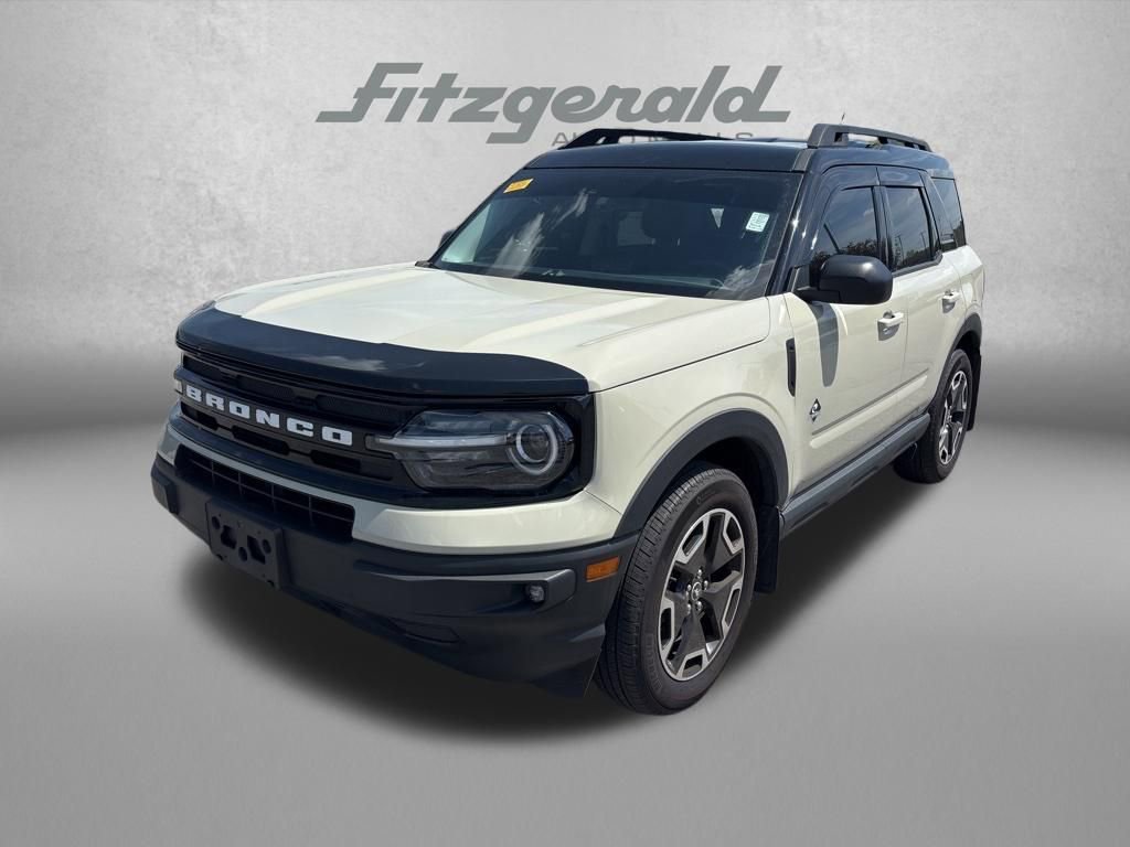 Used 2024 Ford Bronco Sport Outer Banks image 1