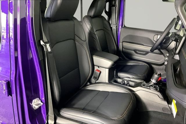 New 2026 Jeep Wrangler Unlimited Sahara AWD/4WD image 11