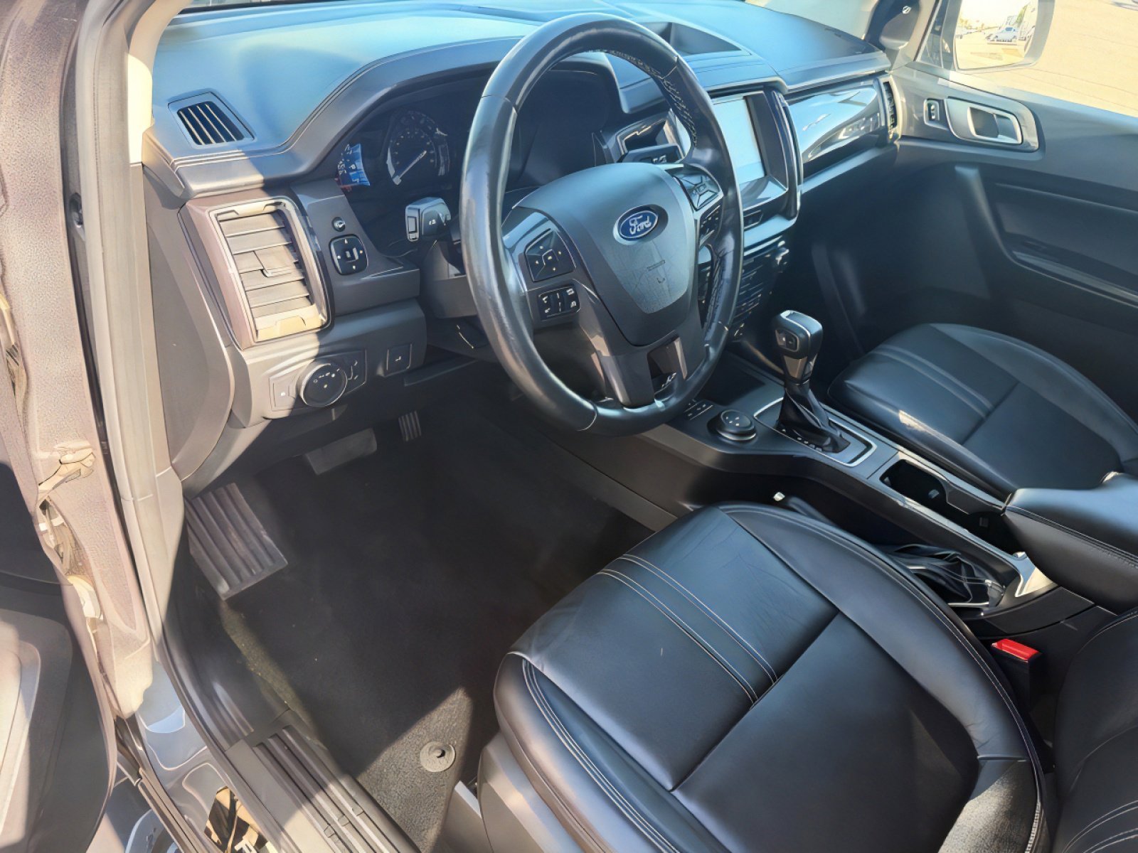 Used 2020 Ford Ranger Lariat w/ Equipment Group 501A Mid image 15