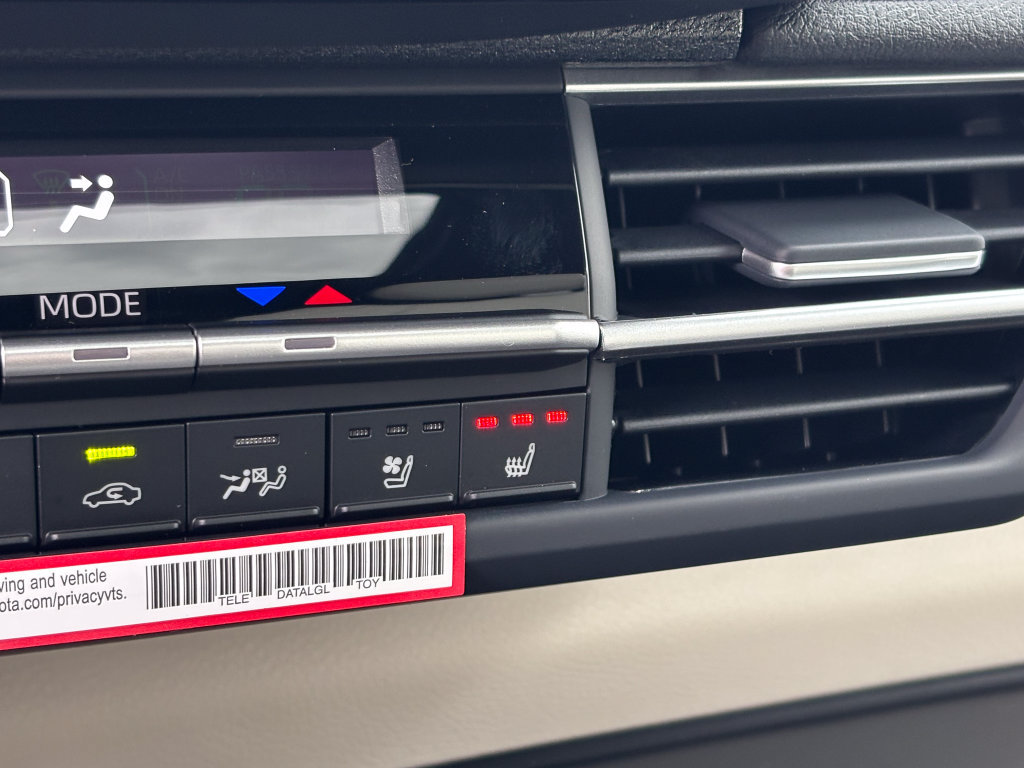 New 2026 Toyota Sienna Limited AWD/4WD image 16