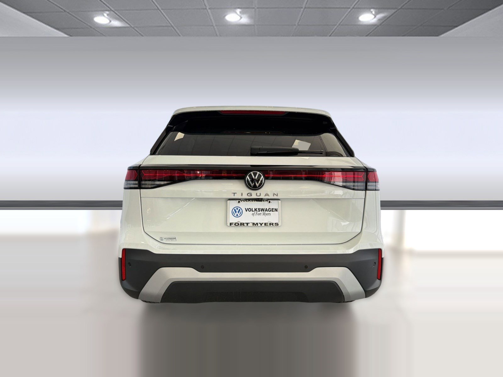 New 2026 Volkswagen Tiguan S FWD image 10