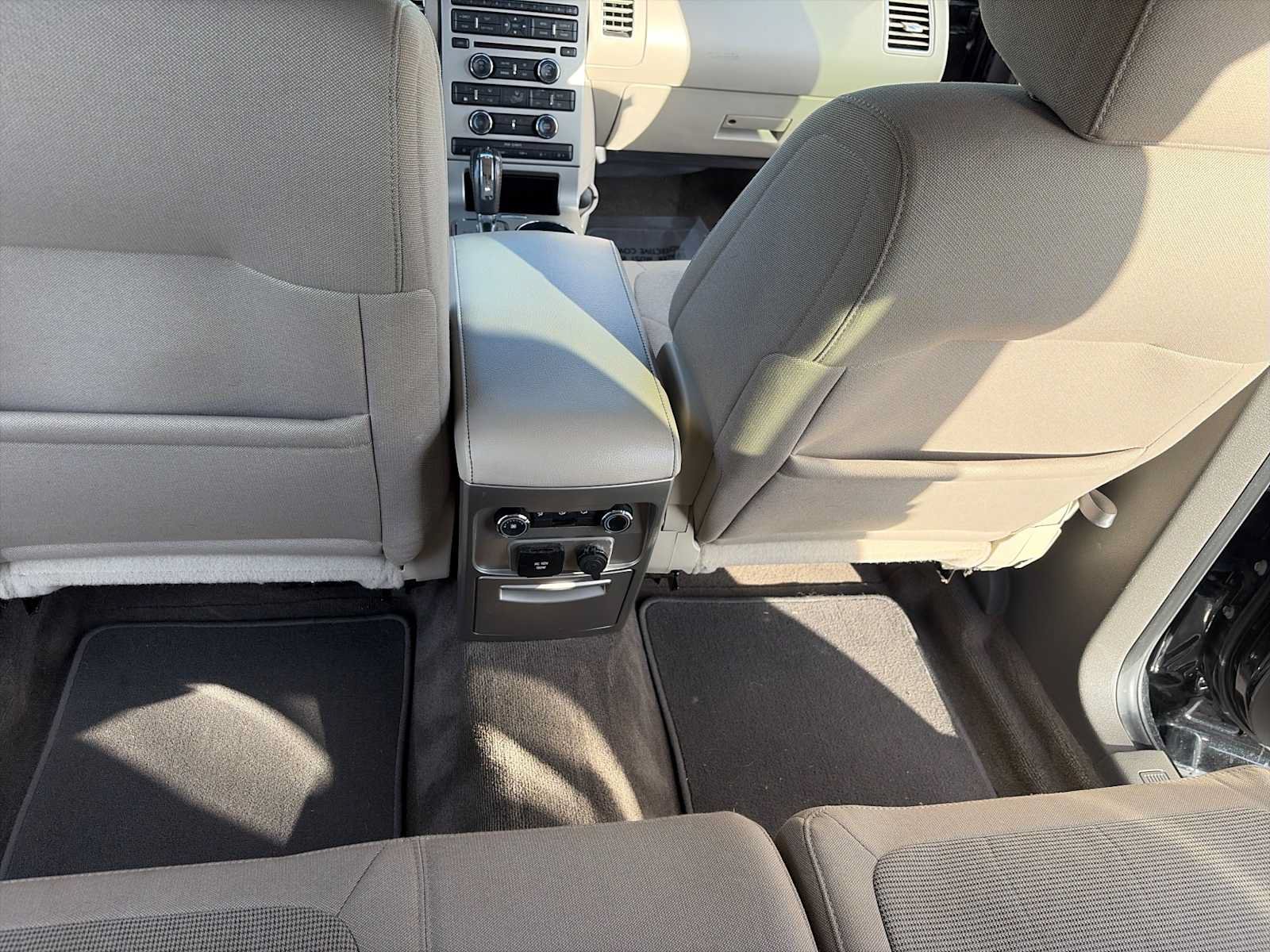 Used 2011 Ford Flex SEL w/ Rapid Spec Order Code FWD image 24