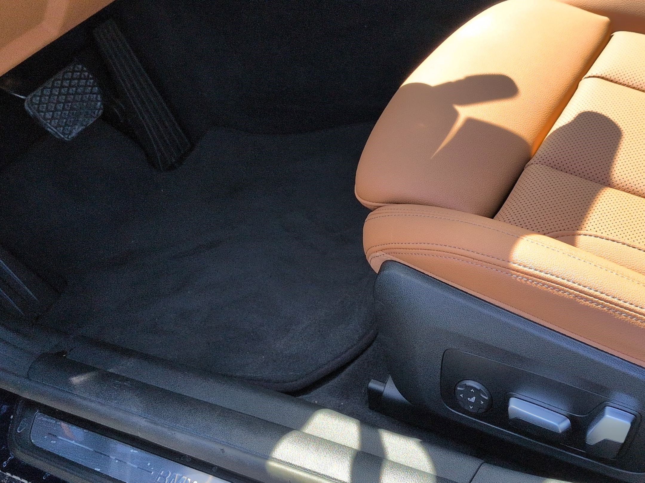 Used 2023 BMW i4 eDrive35 RWD image 17