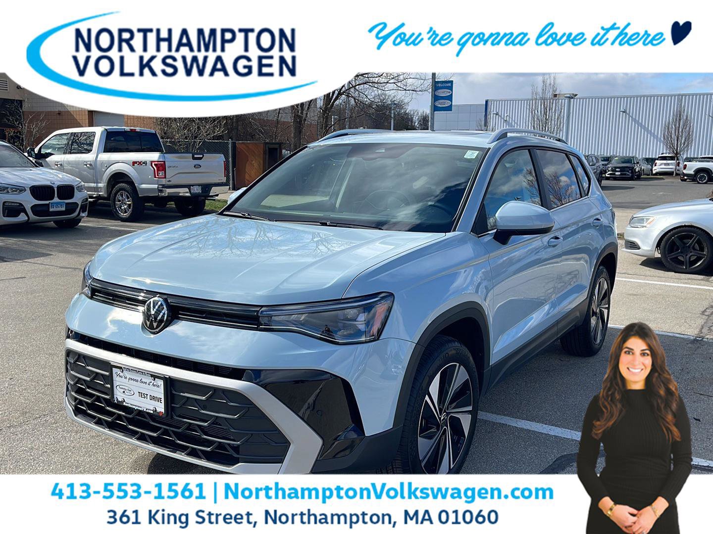 Used 2025 Volkswagen Taos SE image 1