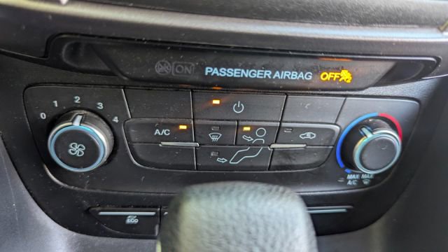 Used 2021 Ford Transit Connect XL FWD image 33