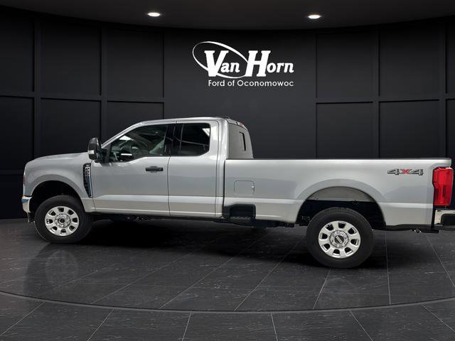 Used 2024 Ford F250 XLT w/ Snow Plow Prep Package AWD/4WD image 4