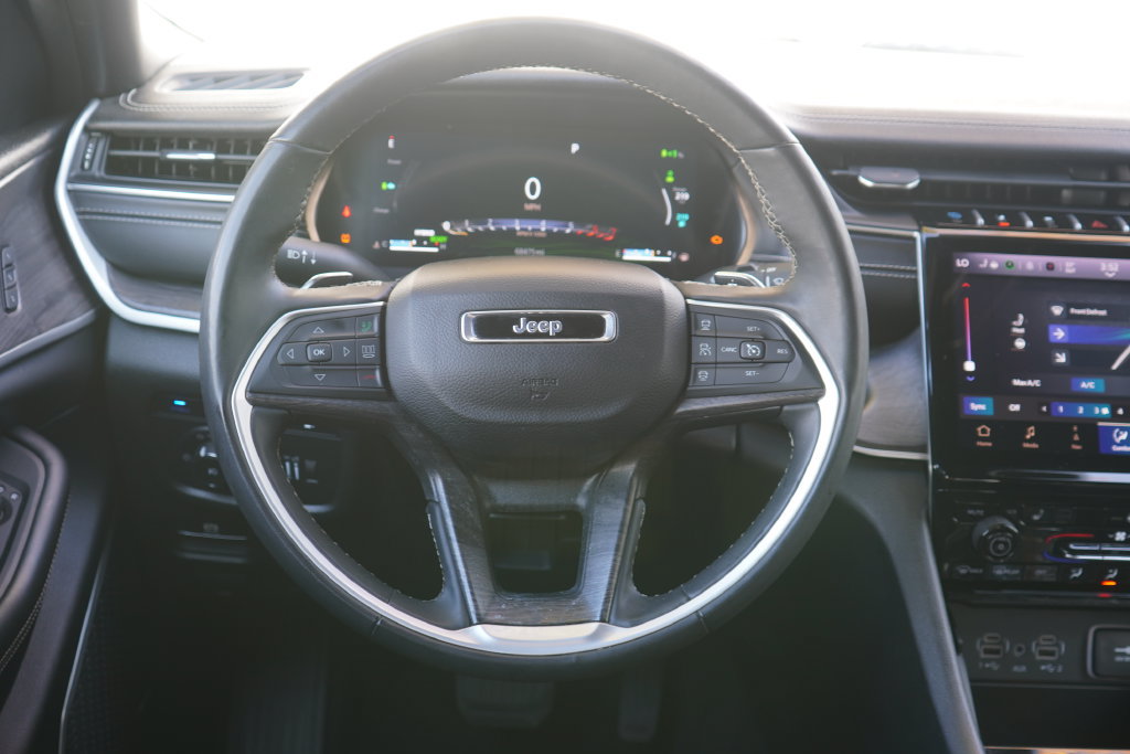 Used 2024 Jeep Grand Cherokee Limited 4xe AWD/4WD image 14