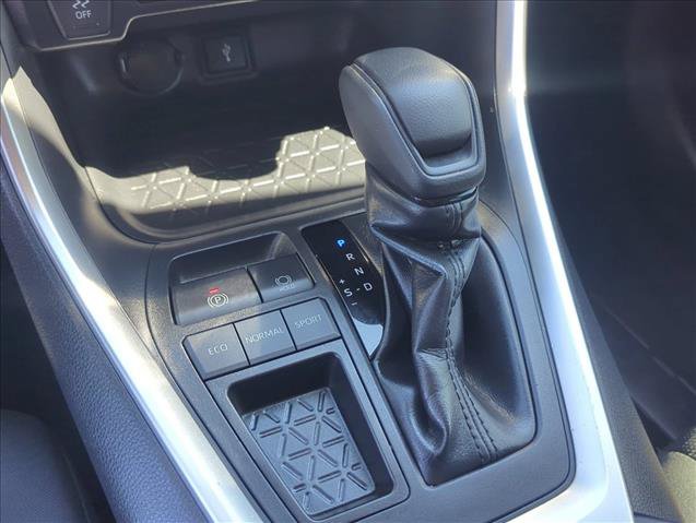 Certified 2020 Toyota RAV4 LE FWD image 23