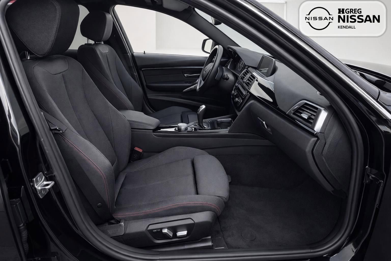 Used 2017 BMW 330i Sedan RWD image 11