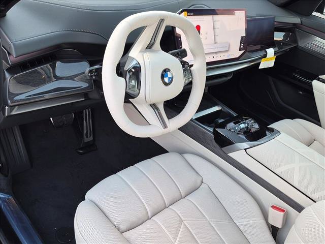New 2027 BMW 740i w/ Executive Package RWD image 3