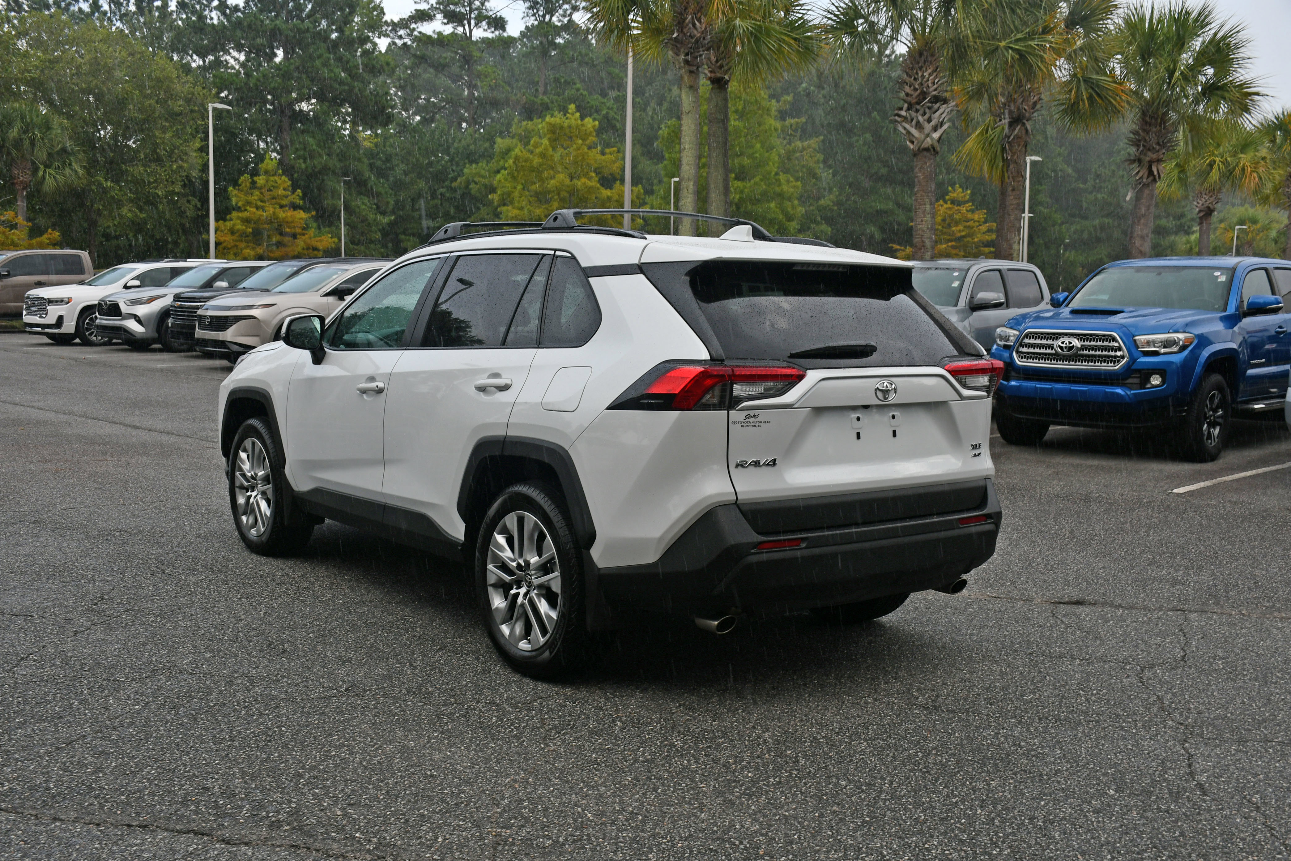 Certified 2025 Toyota RAV4 XLE Premium AWD/4WD image 3