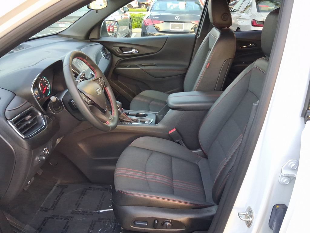 Used 2024 Chevrolet Equinox RS FWD image 14