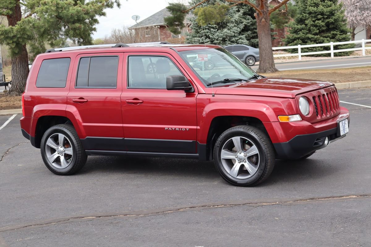 Used 2016 Jeep Patriot High Altitude image 2