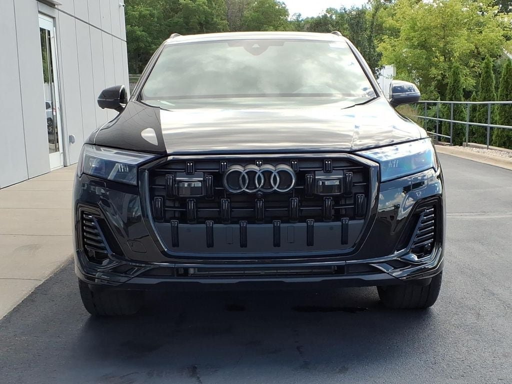 Used 2025 Audi Q7 2.0T Premium Plus AWD/4WD image 2