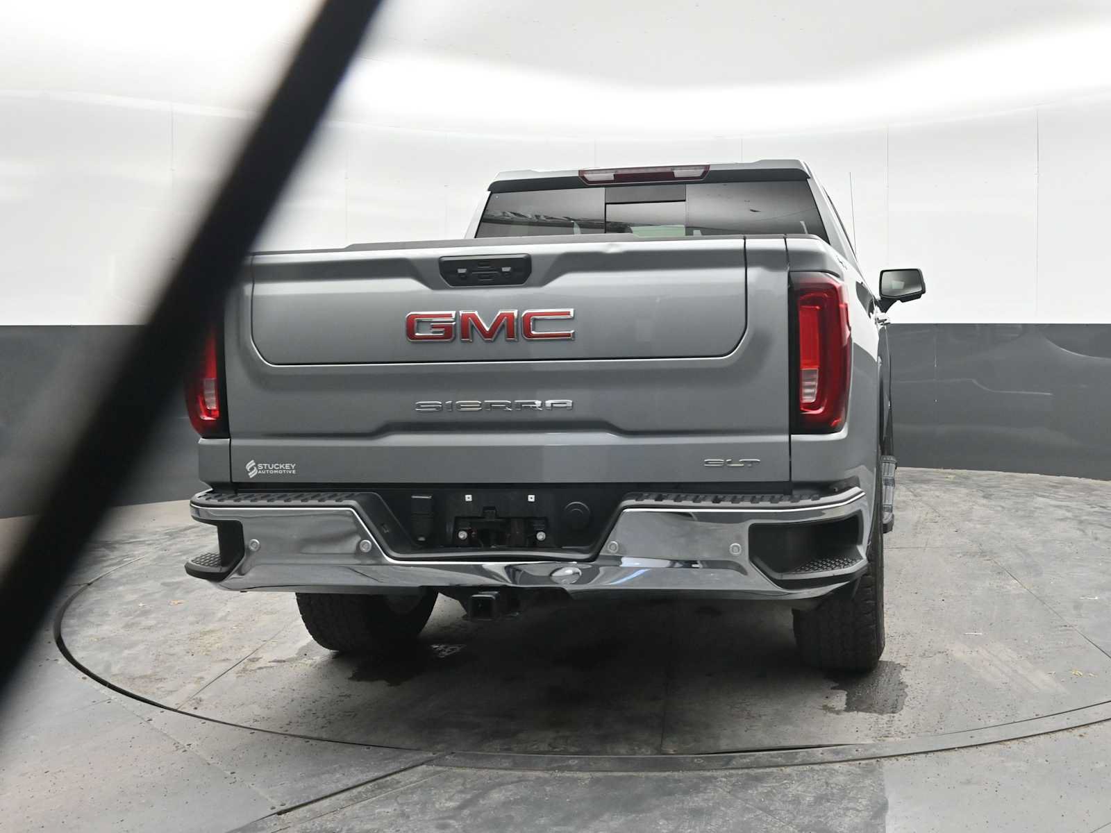 Used 2024 GMC Sierra 1500 SLT w/ SLT Premium Plus Package AWD/4WD image 11