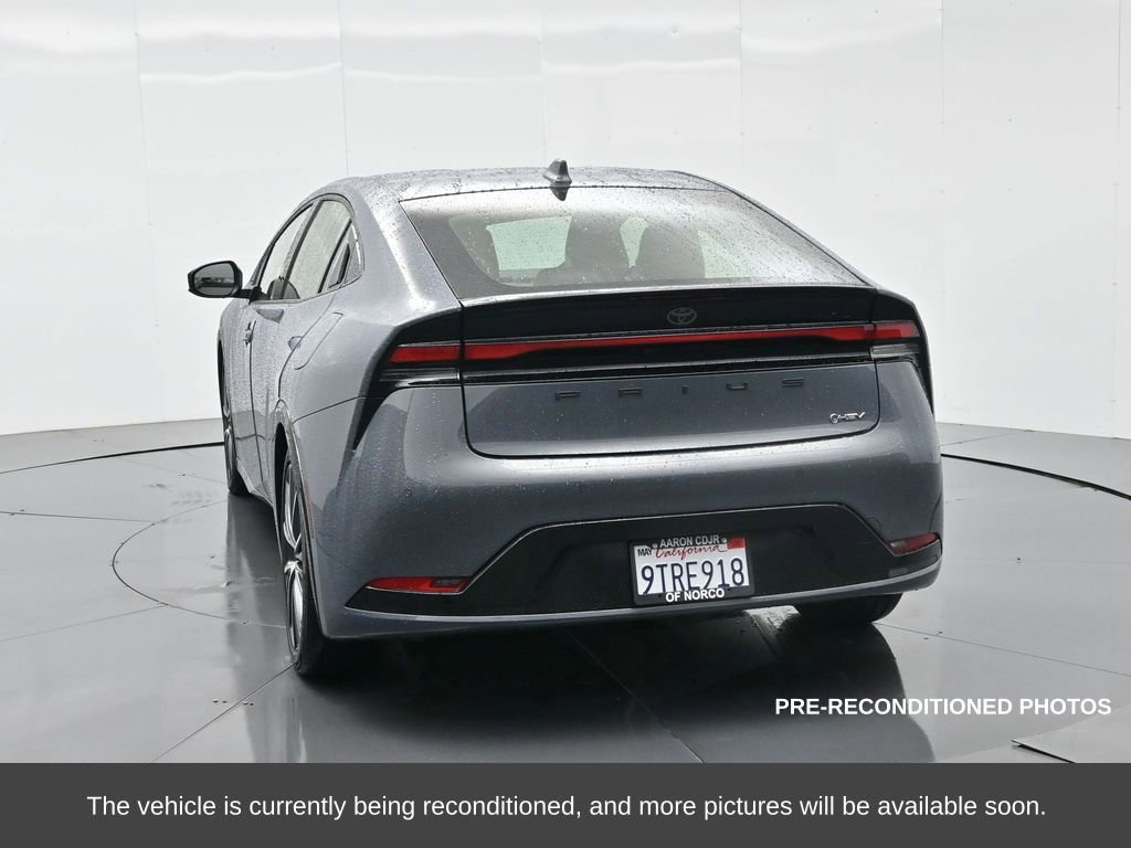 Used 2025 Toyota Prius XLE image 8