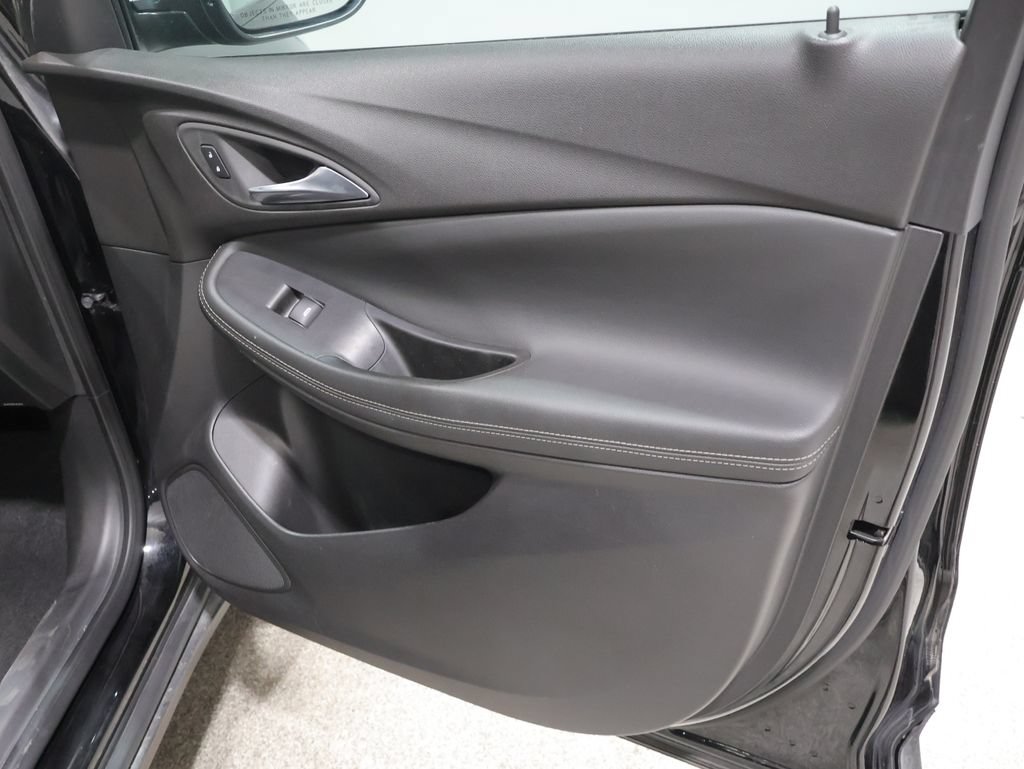 Used 2024 Buick Encore GX Preferred AWD/4WD image 23
