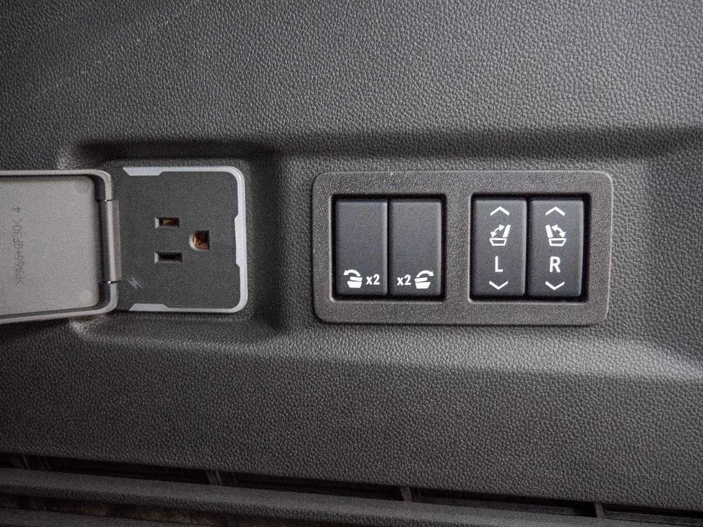 New 2026 Chevrolet Tahoe High Country image 17