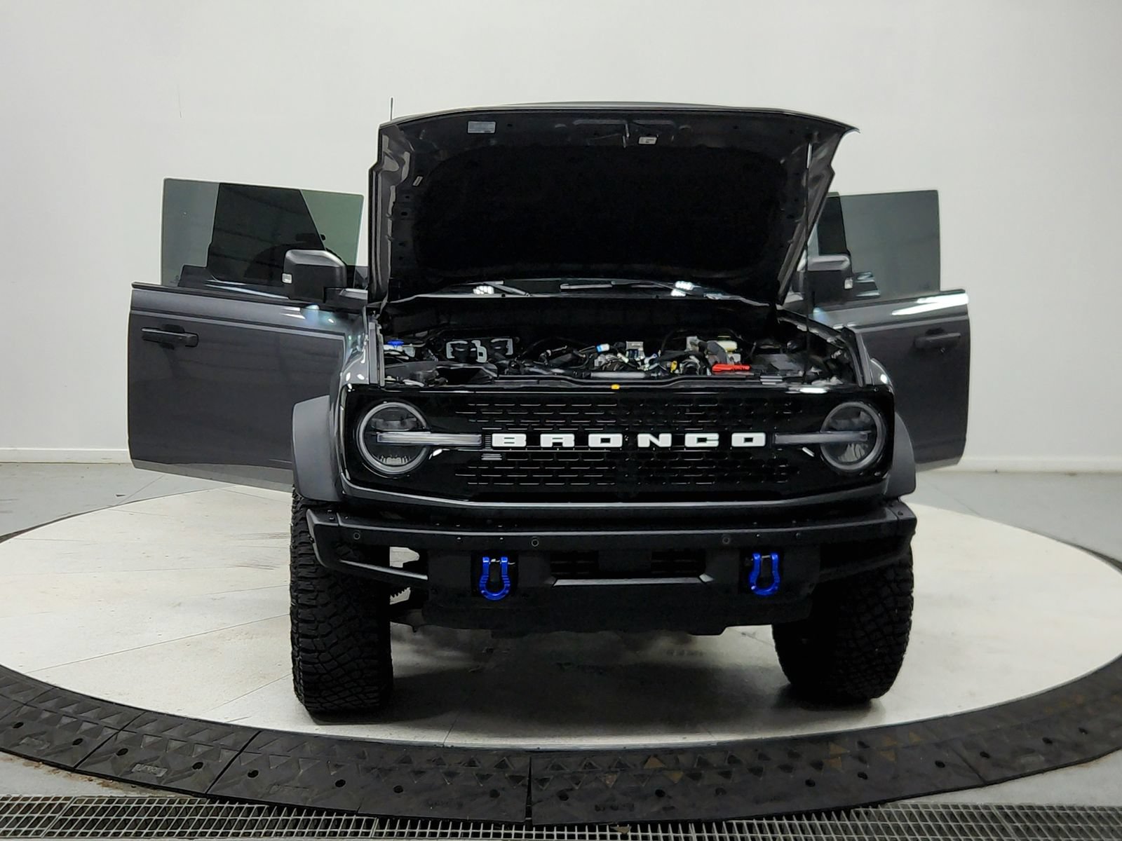 Used 2024 Ford Bronco Wildtrak AWD/4WD image 11