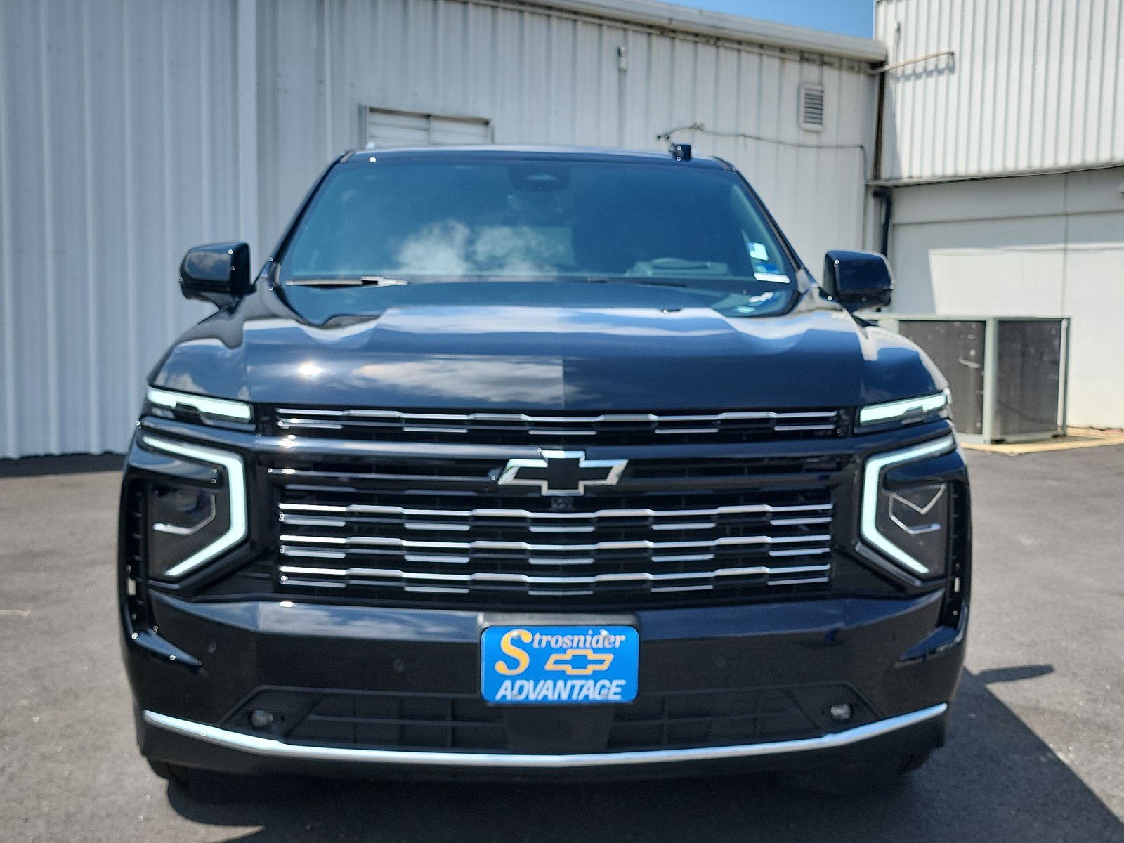 New 2026 Chevrolet Tahoe High Country AWD/4WD image 8