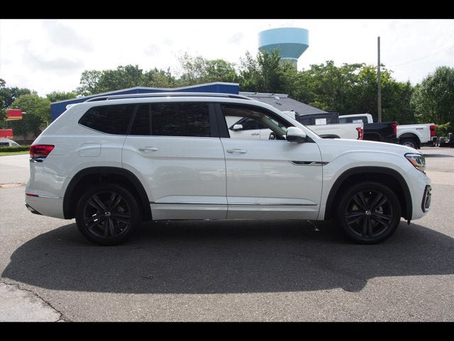 Used 2022 Volkswagen Atlas SEL R-Line AWD/4WD image 6