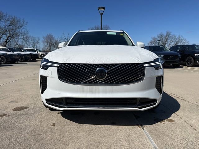 New 2026 Volvo XC90 B6 Plus w/ Protection Package image 2