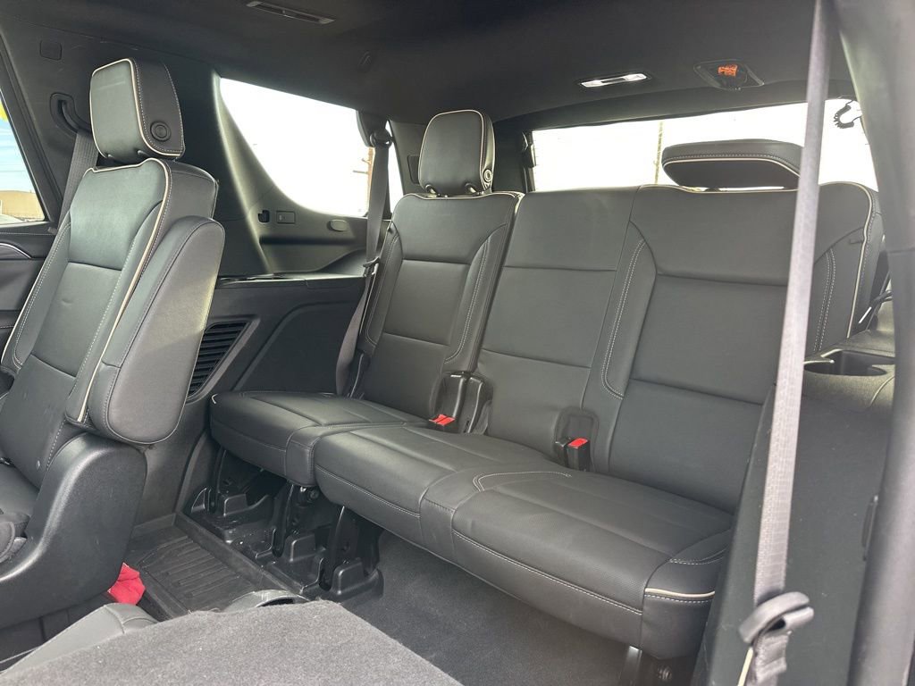Used 2023 GMC Yukon SLT image 30