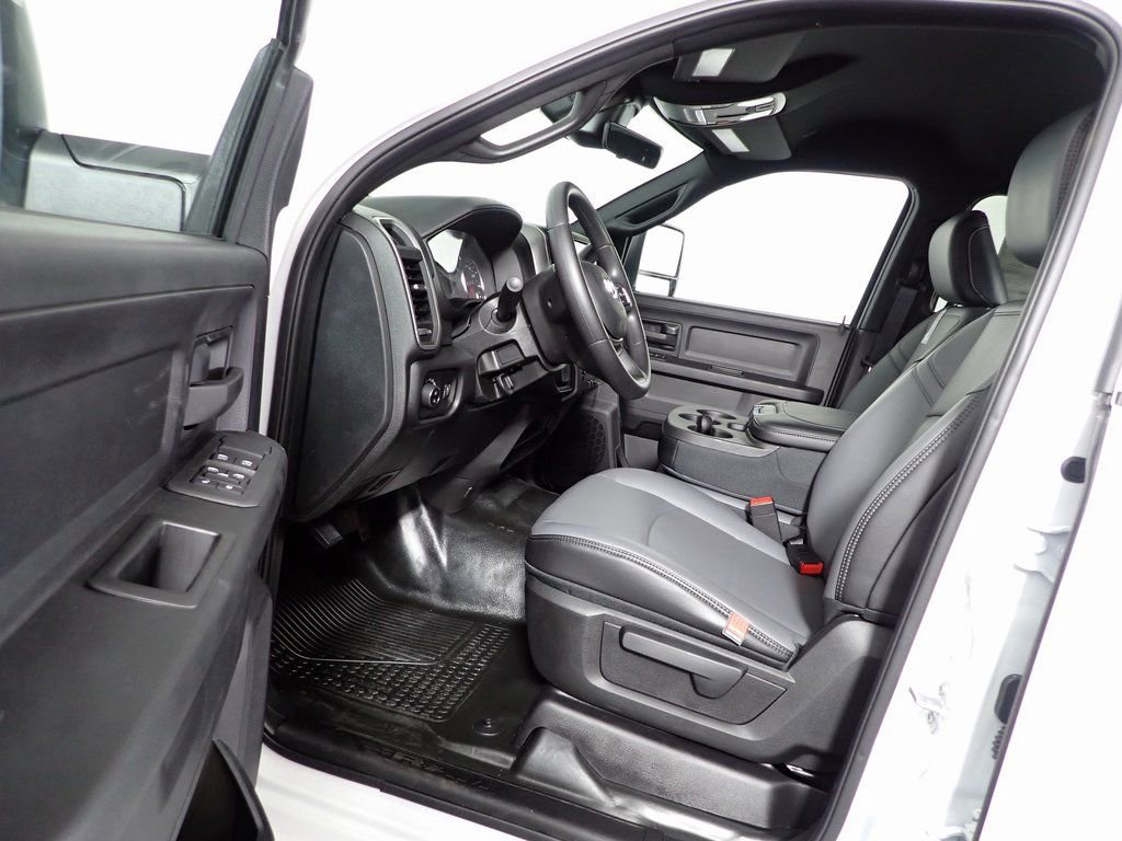 New 2026 RAM 3500 Tradesman w/ Chrome Appearance Group A image 18